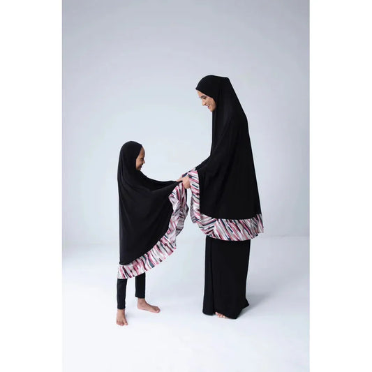 Pocket Burqa - Knee Length - Full Black With  Patterned Dahlia Design (Plisse)