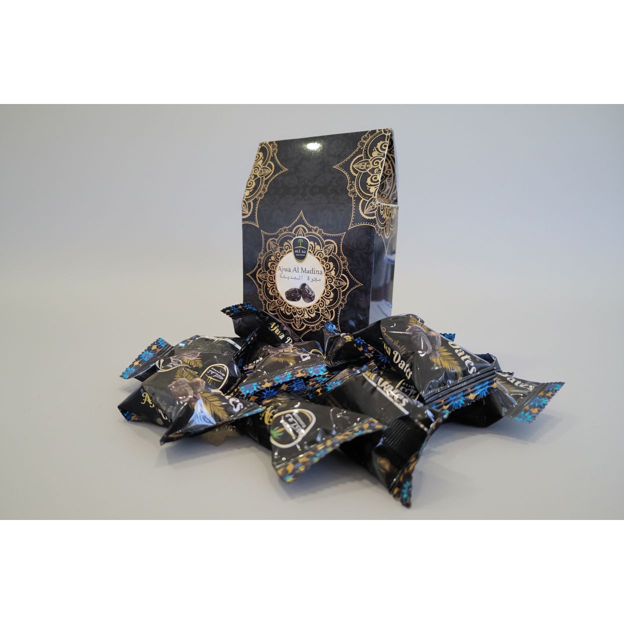 Ajwa Al-Madina Gift Box (110g)