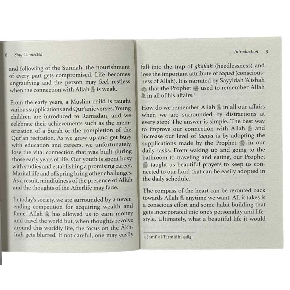 Stay Connected: A Pocket Guide of Prayers for Muslims