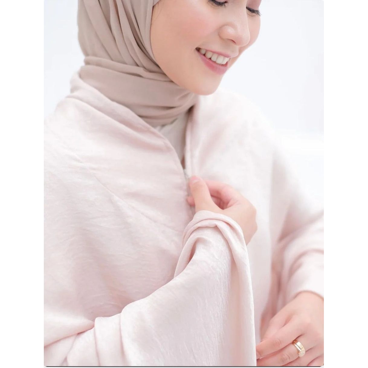 Premium Prayerwear Set - Burqa, Skirt & Pearl Bag