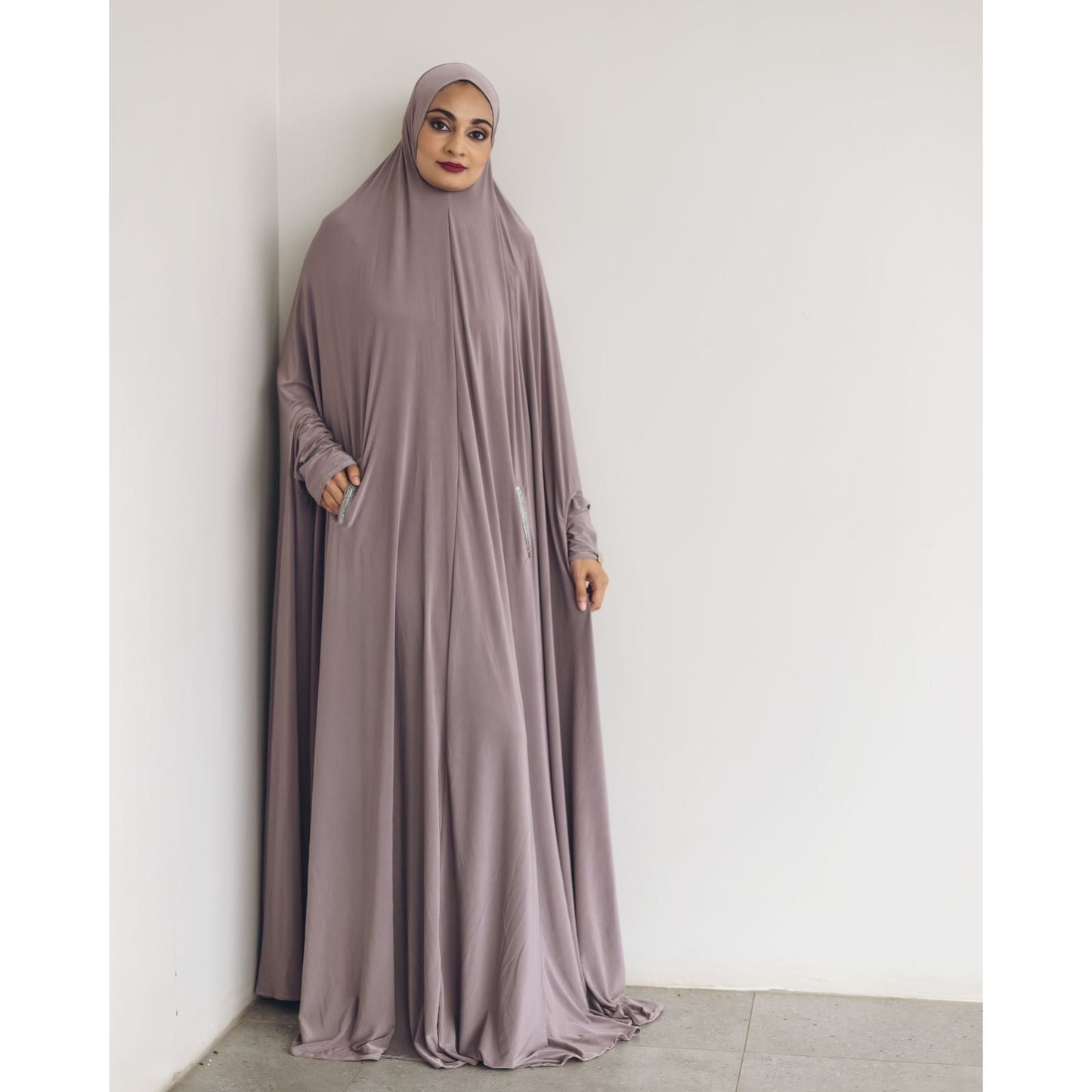 Pocket Burqa With Sleeves - Full Length: Full Stone