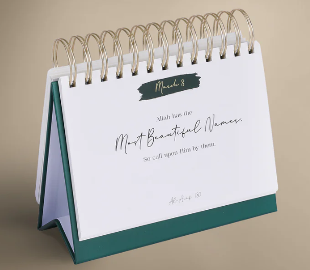 Quran Desk Calendar: 365 Inspirational Verses (Incl. Gift Box)