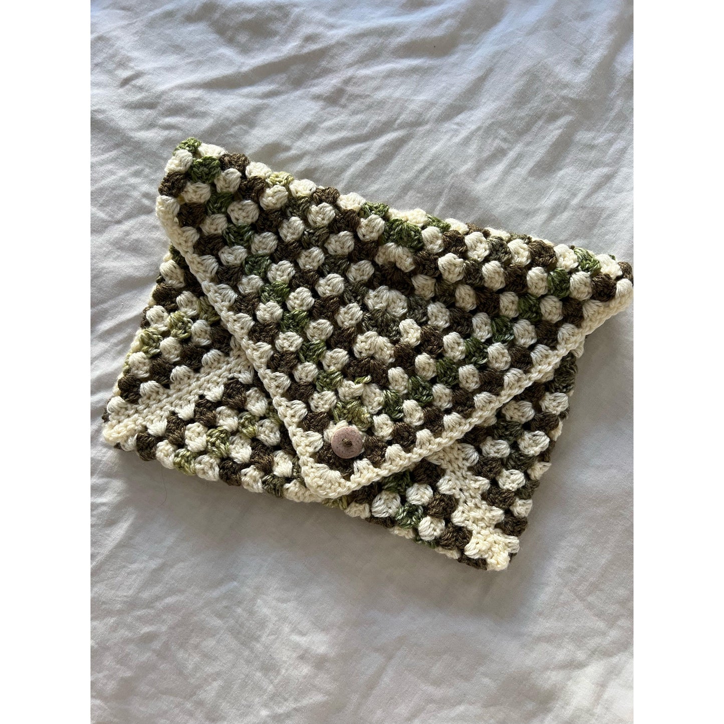 Crochet Quran Pouch