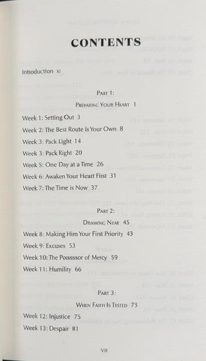WAREHOUSE CLEARANCE Living with the Qur'an: A Yearlong Journey to Falling in Love with Allah's Words (BACK COVER SLIGHTLY TORN)