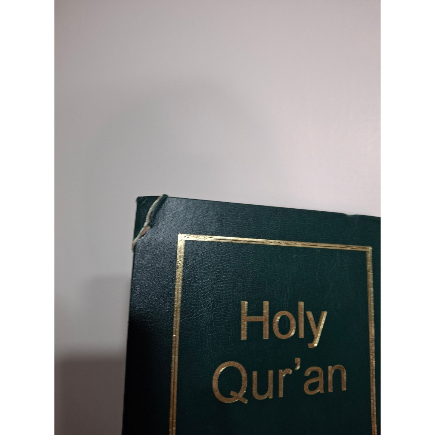 WAREHOUSE CLEARANCE: 13 Line Holy Qur'an with English Translation & Tajweed Colour-Coding (TORN COVER)