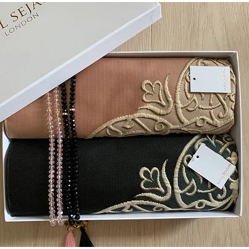 Royal Sejadah - Couples Luxury Prayer Mat & Tasbihs: Black & Rose Gold Classic Design